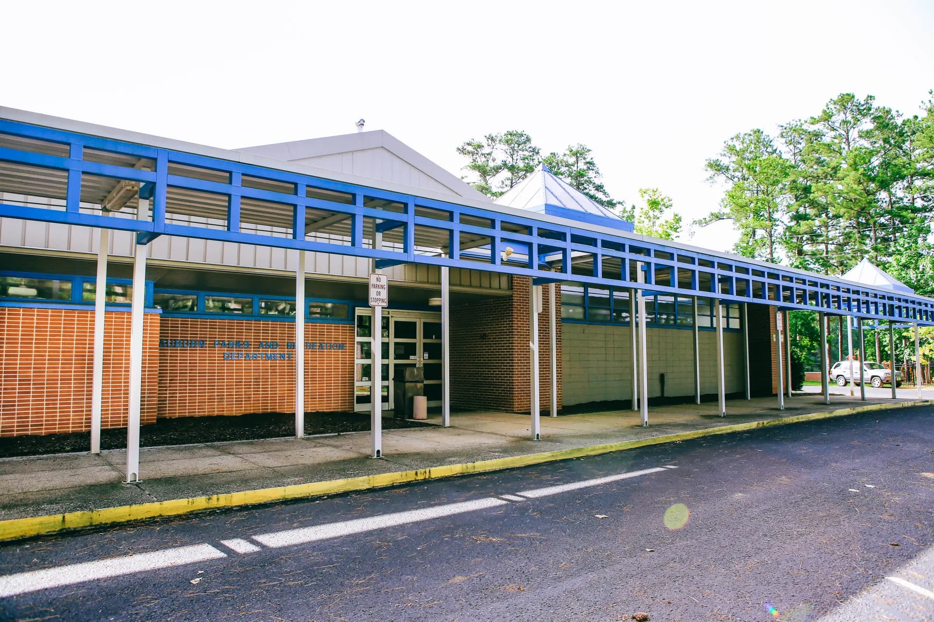 Dean Road Recreation Center logo