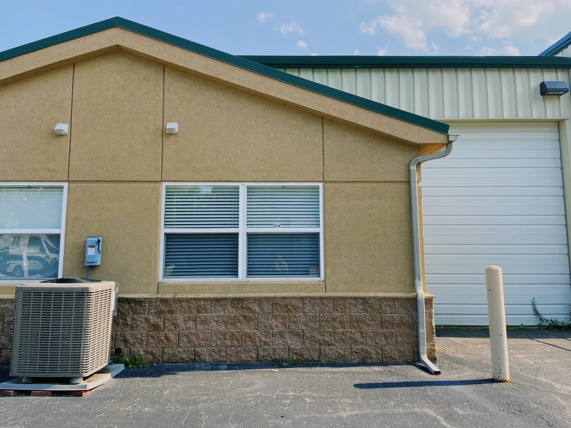 Sage Door Sports facility photo 3