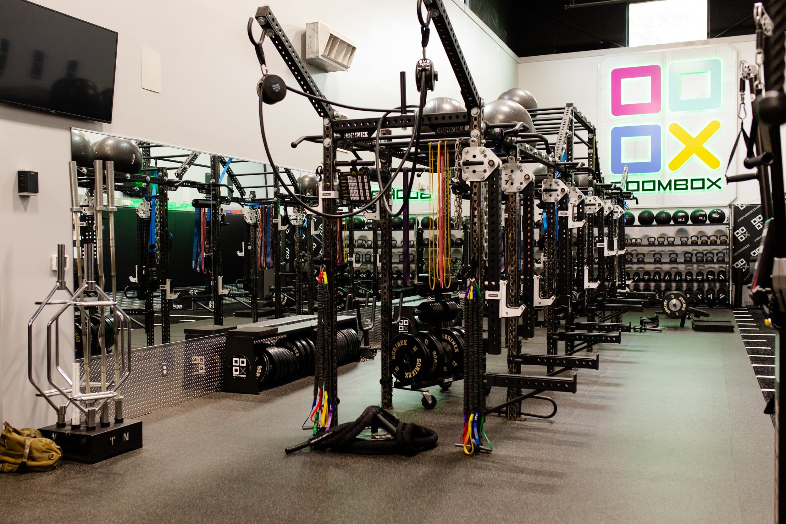 Complex 7/ Boombox facility photo 3